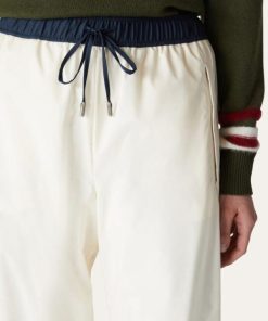 Tonyeberly.shop281f81b02f 1