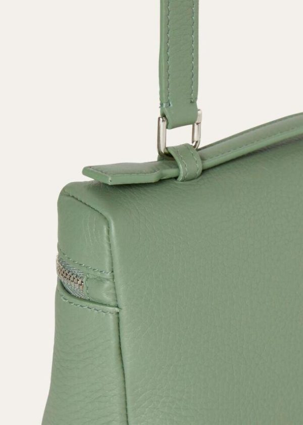 Tonyeberly.shop357b4f9d65 1