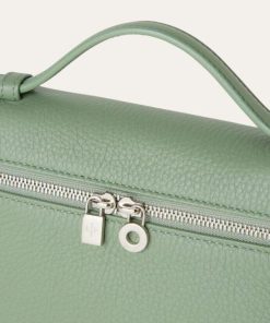 Tonyeberly.shop357b4f9d65 4