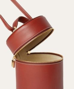 Tonyeberly.shop4138976a0f 1