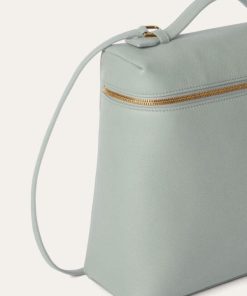 Tonyeberly.shop4787d78f41 1