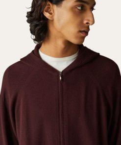 Tonyeberly.shop58ffbe68d0 1