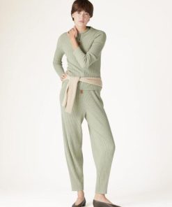 Tonyeberly.shop5a22b8c4a4 1