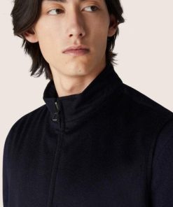 Tonyeberly.shopf4829e08c3 1